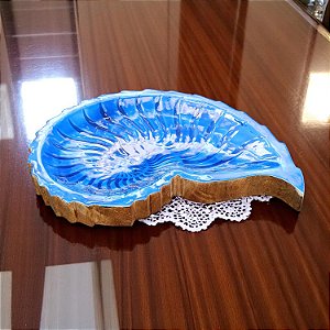 Centro de Mesa Concha Azul em Madeira 3x26,5x19,5 cm