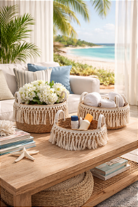 Kit com 3 Cestos Decorativos em Palha com Alças Brancas
