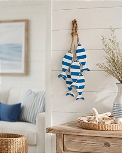 Penduricalho 5 Peixes em Madeira com Listra Azul Marinho 50x9x5,5