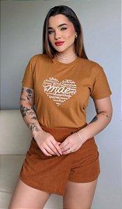 LINDA CORAJOSA- CARAMELO