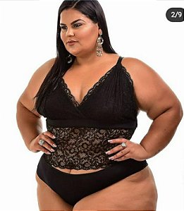TOP EM RENDA PRETA  PLUS SIZE