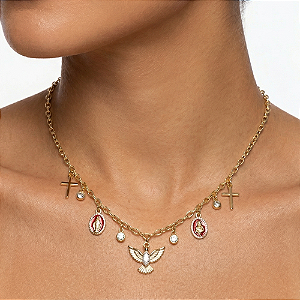 COLAR COM VARIOS PINGENTES DE SANTINHOS DELICADO