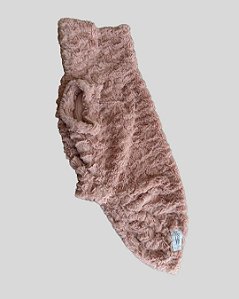 COLETE DE GALGO PELUCIA ESCAMINHA ROSE PE