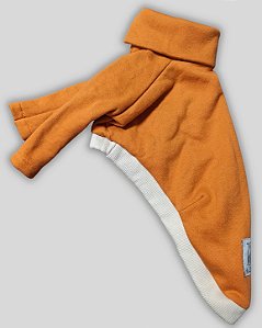 BLUSA DE GALGO HUG CARAMELO