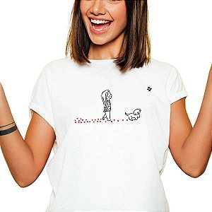 CAMISETA PASSOS DE CORAÇÕES DE CACHORRO