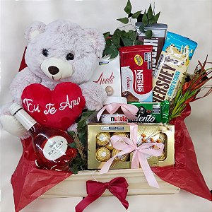 Kit Meu grande amor com Urso ferrero e vinho Mateus Cod 323