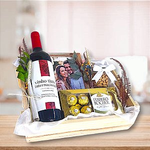 Cesta Vinho e Ferrero - Recordações cod C 087