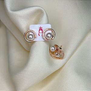 Brinco Pequeno Com Perola Cravejado Com Zirconia Redonda Banhado a Ouro 18K  - Semijoia