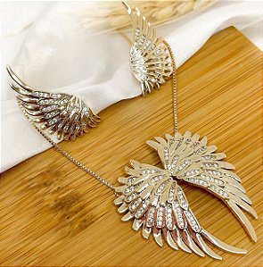 Conjunto Asas de Anjo Com detalhes em Cravejação - BRINCO + COLAR - Banhada a Ouro 18K - Semijoia