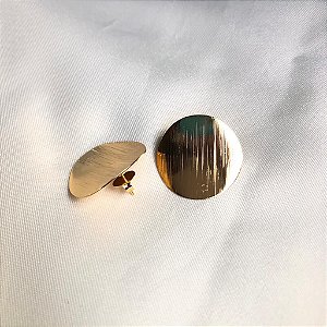 Brinco Circular Frontal Lixado- Banhado a Ouro 18K - Semijoia