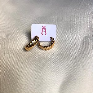 Brinco Argola Lisa Trabalhada Pequena - Banhado a Ouro 18K - Semijoia