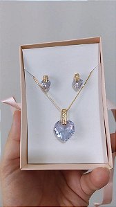 Conjunto Colar e Brinco Coração de Cristal em Zirconias Cravejado  - Semijoia Banhada a Ouro 18K
