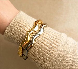 Bracelete/ Pulseira Ondulado Grosso Liso- Dois Banhos- Banho Rodium - Semijoia Delicada Banhada a Ouro 18K