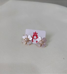 Brinco Flor Encanto - Pequeno, Madriperola e Zircônia - Semijoia Banhada Ouro 18K