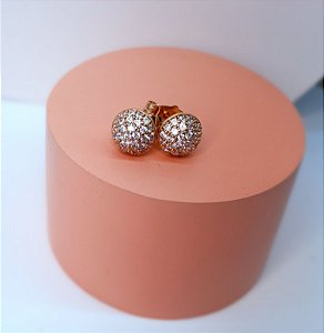 Brinco meia bolinha detalhado na micro zircônia - Banhada a Ouro