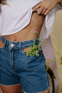 Shorts Tulum com Detalhe Vazado Médio