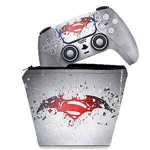 KIT Capa Case e Skin PS5 Controle - Batman Vs Superman Logo