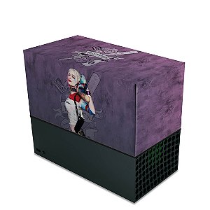 Capa Xbox Series X Anti Poeira - Arlequina Harley Quinn