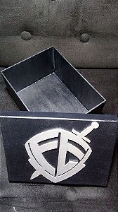 Caixa porta objetos preto com simbolo escudo da fé prata 20x15x10