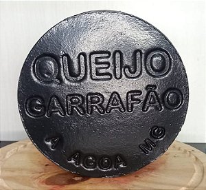 Queijo Artesanal Alagoa Capa Preta 900g Fazenda Garrafão