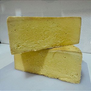 43 Queijo Artesanal Mantiqueira 1,945kg Maturado 6 meses Meia Lua