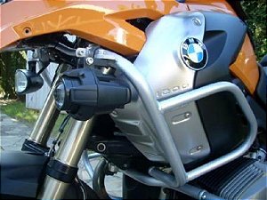PROTETOR SUPERIOR CARENAGEM BMW R1200 GS AR MATERIAL EM AÇO CARBONO