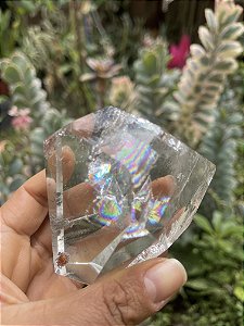 Cristal Lodolita com Arco-íris