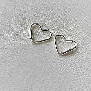 Piercing liso coração 10mm prata 925