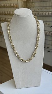 COLAR CURTO BAIANO COM DETALHES