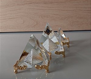 Enfeite Trio Pirâmides com Símbolo Maçom