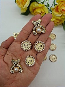 Aplique Luxo Dourado Urso/Lacinho com 1 uni