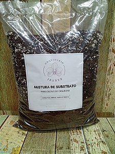 Mistura de substrato turfa com Perlita e Palha de arroz carbonizado 1 kg