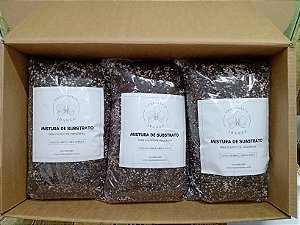 Mistura de substrato ( Palha de arroz carbonizado e Turfa com Perlita) 3 kg