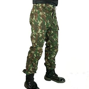 calça camuflada do exército