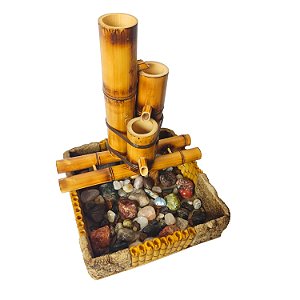 fonte de água de bambu 3 quedas