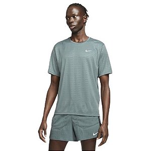 CAMISETA NIKE DRI-FIT MILER DIVISION - MASCULINA - CINZA - Zápith