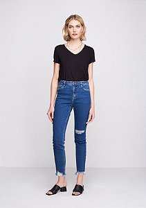 Calça Skinny em Jeans De Algodão E Elastano :)