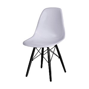 Cadeira Eames branca Policarbonato base madeira preta