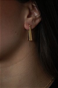 BRINCO RETANGULAR DOURADO FO
