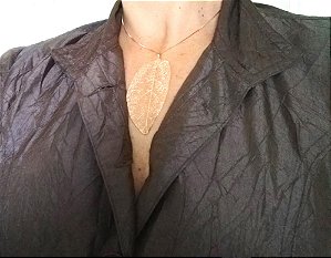 COLAR PINGENTE FOLHA NATURAL BANHADA EM OURO ROSÉ