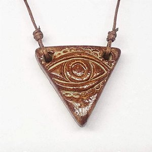 Colar difusor pessoal em cerâmica triangulo marrom