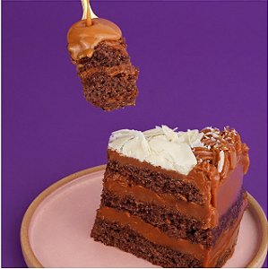 Fatia de Bolo de Pão de Mel com Doce de Leite - Aprox. 110g
