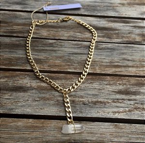 Colar dourado Quarto Branco