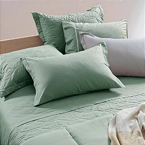 Colcha/Cobre Leito Solteiro Karsten 180 Fios Percal com 1 Porta Travesseiro 100% Algodão Liss Malva