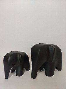 Familia de Elefantes Preto Fosco de Ceramica