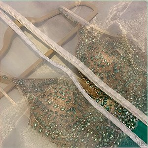Capa para vestido longo com zíper - Organza e TNT branco