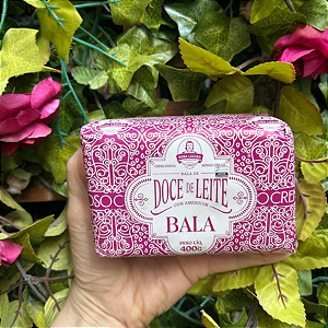 Bala de Doce de Leite com amendoim 400g