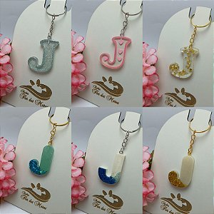 Chaveiro em resina Letra J