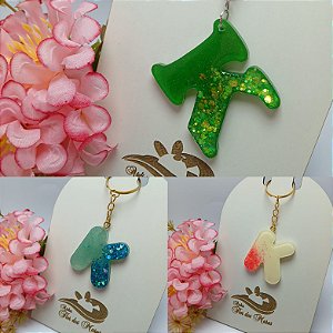 Chaveiro em resina Letra K