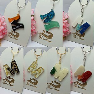 Chaveiro em resina Letra M